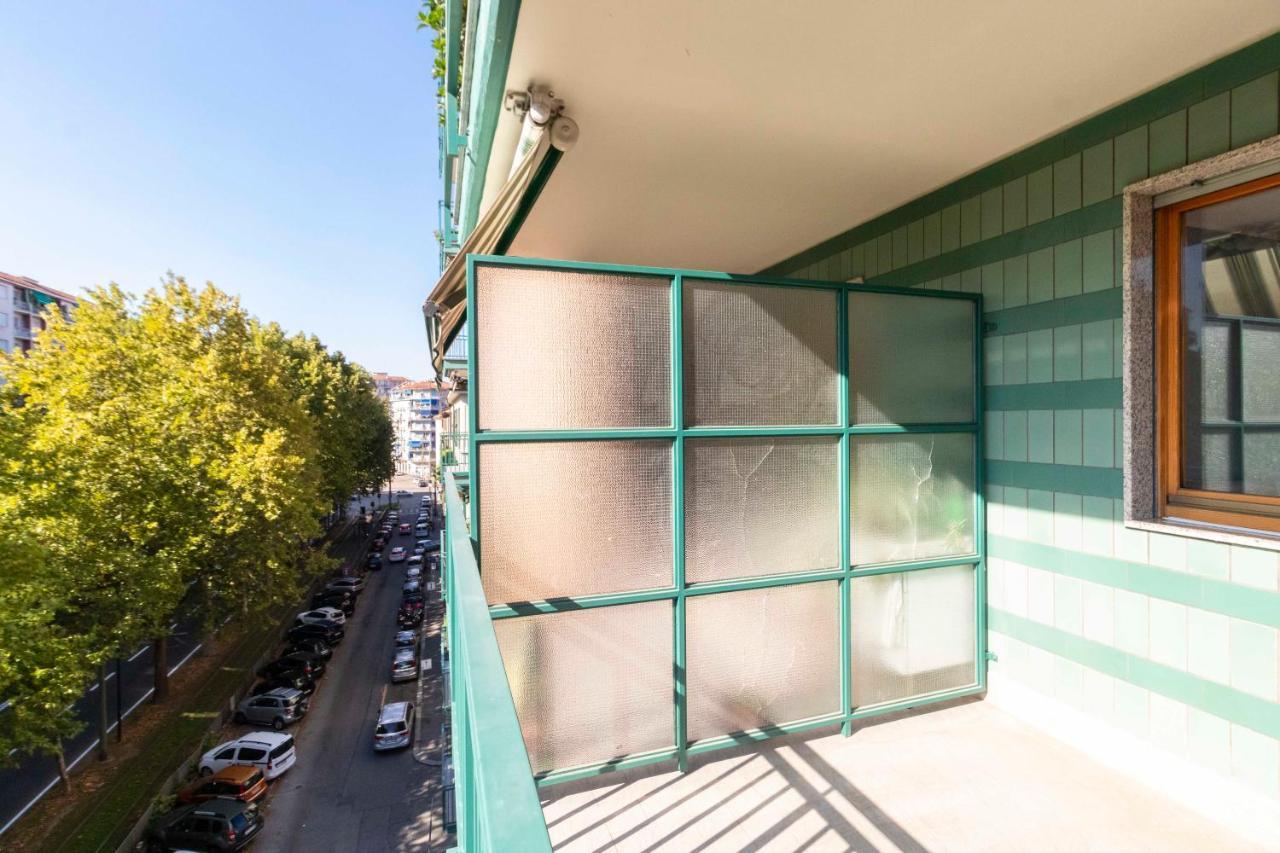 شقة Cozy&Spacious Apt 2 Min Walk From The Tram Stop! تورينو المظهر الخارجي الصورة