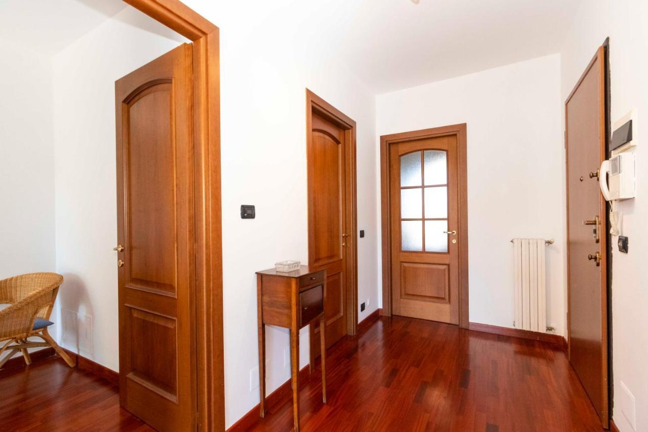 شقة Cozy&Spacious Apt 2 Min Walk From The Tram Stop! تورينو المظهر الخارجي الصورة